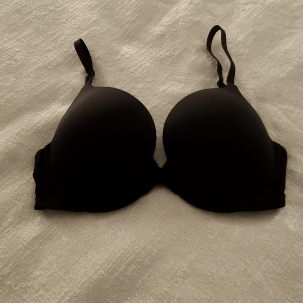 Victoria's Secret t-shirt push up bra